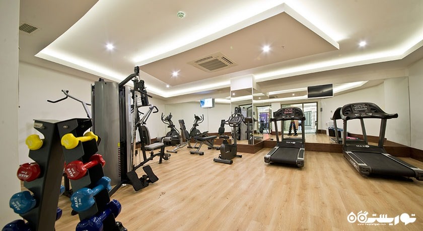 سالن بدنسازی هتل ری مار